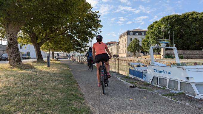 vélo au port de plaisance Rochefort 