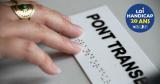 Main sur du braille au Pont Transbordeur